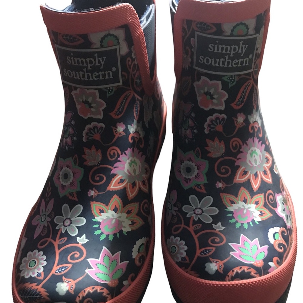 Rare Simply Southern Rain Boots Worn Once Size 6 Woman’s